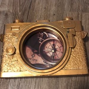 Gold camera picture frame